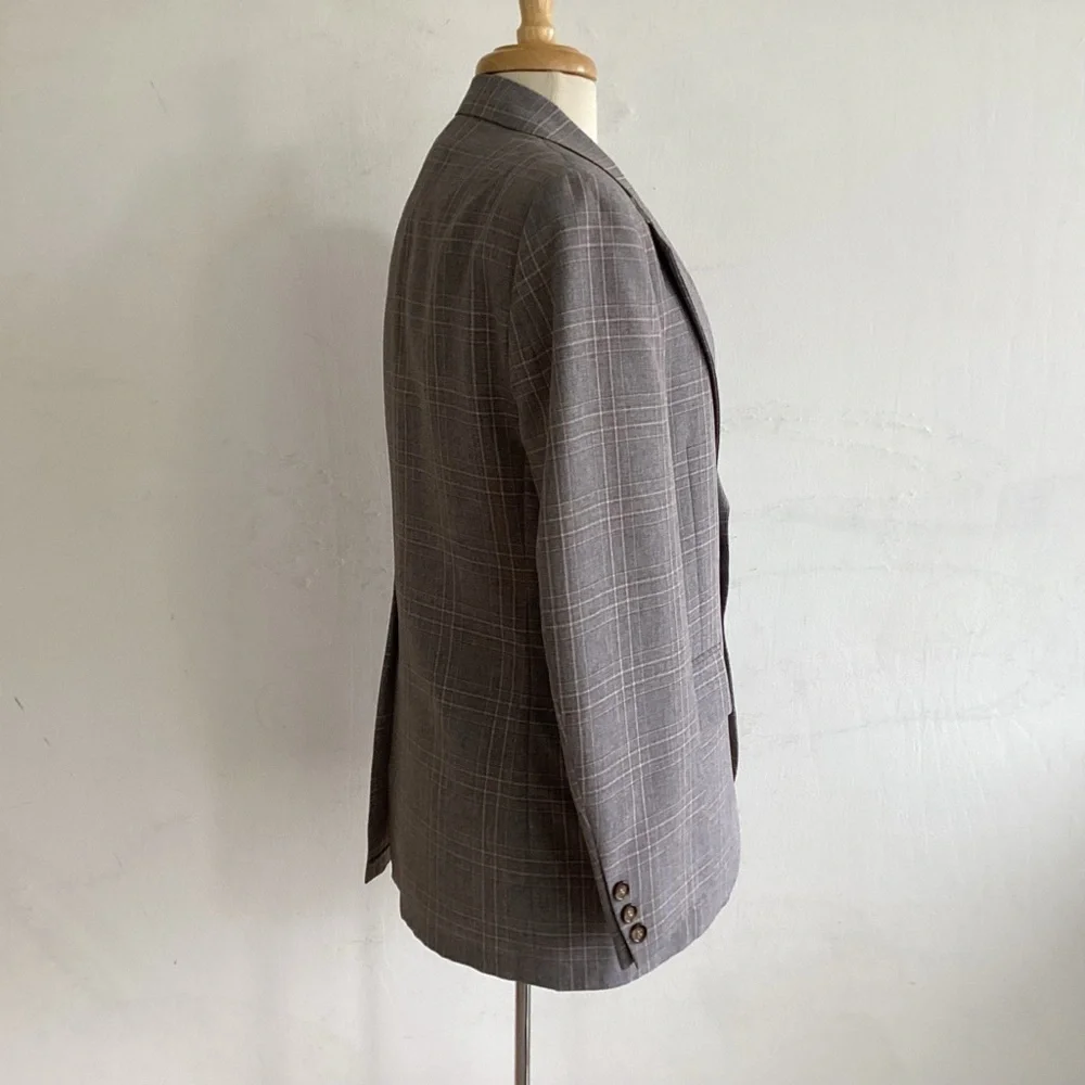 Vintage 70’s Gray/ Tan Windowpane Plaid Clipper Craft Two Button Sports Coat 38